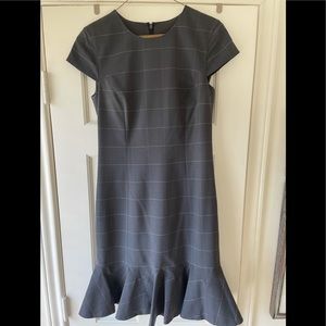 Banana republic dress. Size 0. Grey plaid window pain. Like new. $30